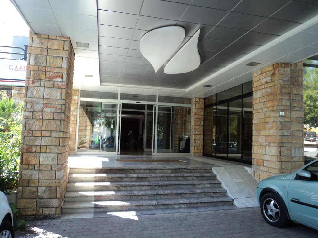 Izethan Hotel Muğla Bagian luar foto