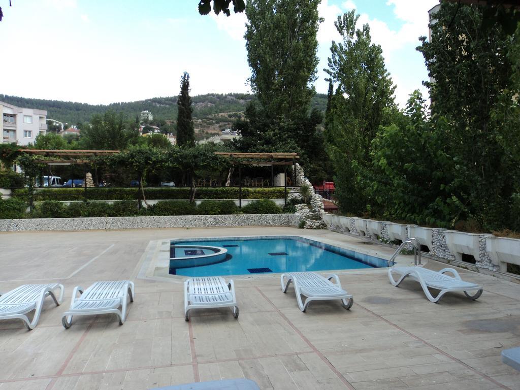 Izethan Hotel Muğla Bagian luar foto