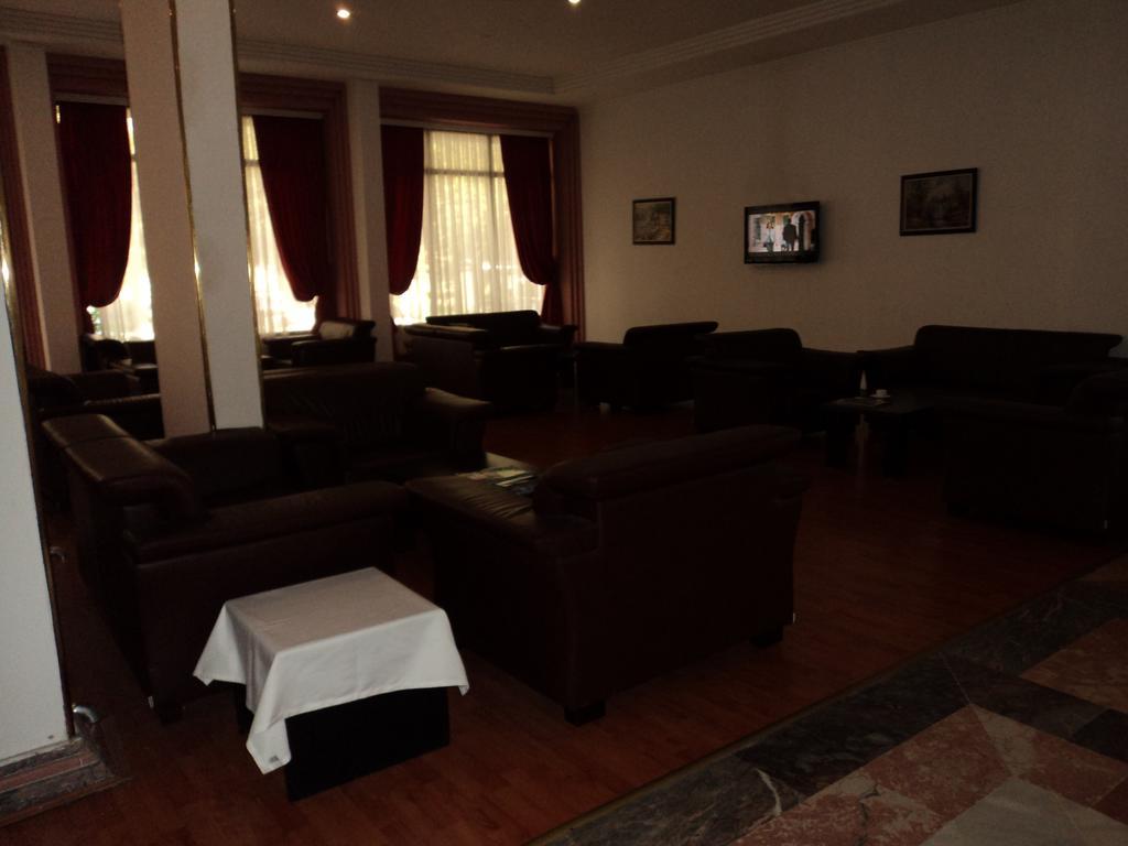Izethan Hotel Muğla Bagian luar foto