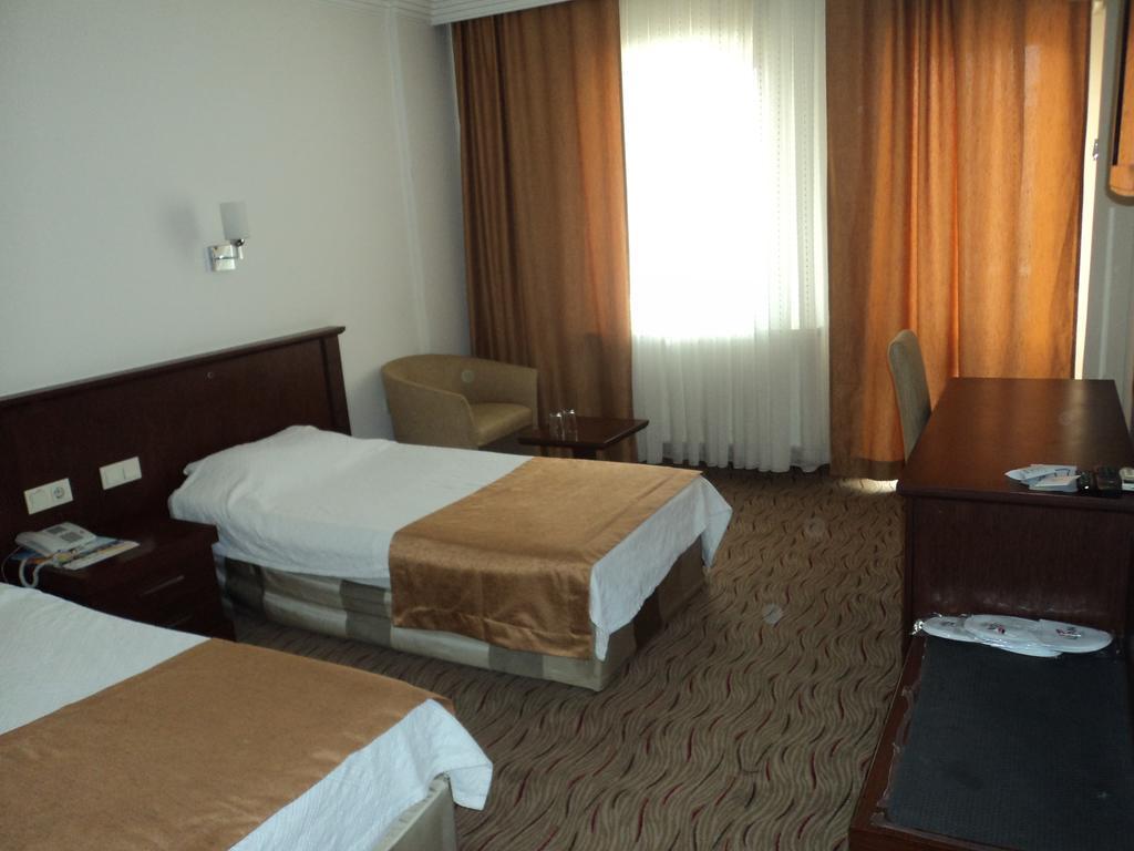 Izethan Hotel Muğla Ruang foto